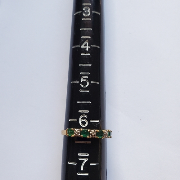 10k Natural Emerald And Diamond Wedding Band Ring 3mm Wide Size 6.25 - Picture 2 of 2